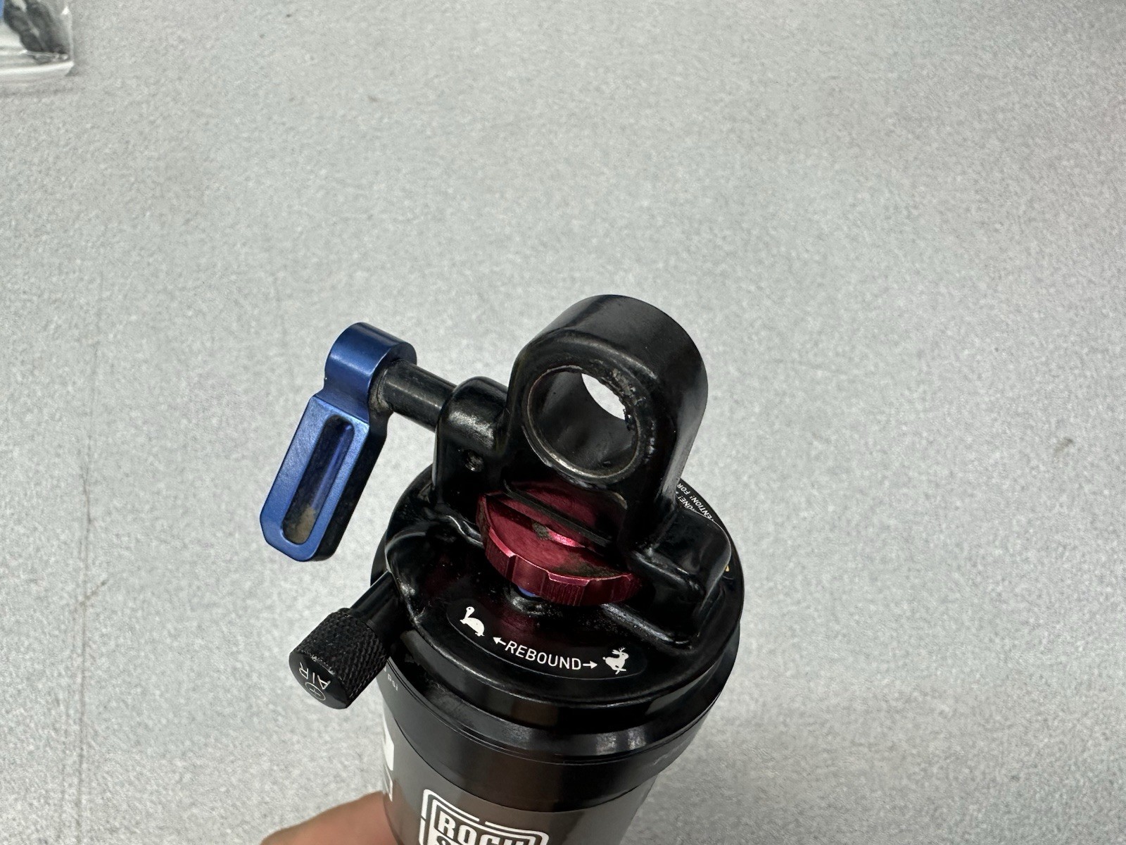 Rockshox Ario Rear Air Shock 6.5” Eye To eye, Lockout And Preload – 165mm