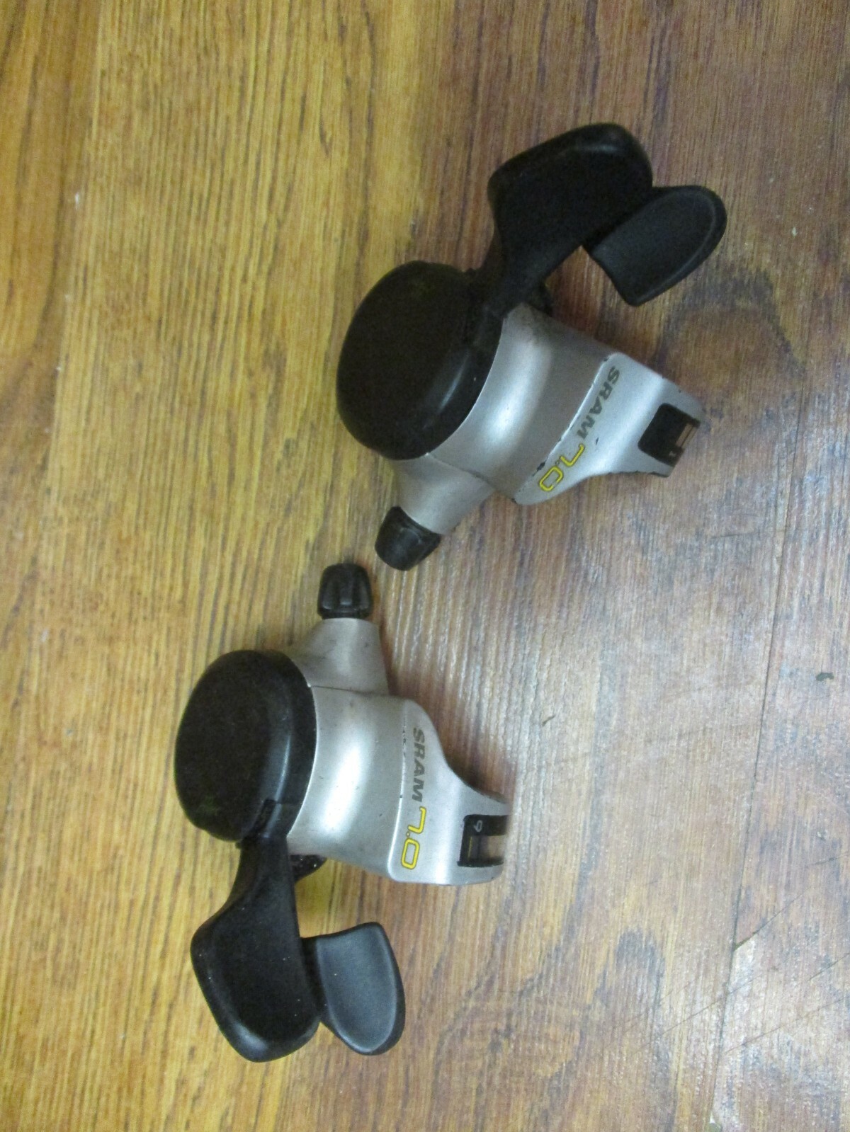 SRAM 7.0 3 x 9 SPEED TRIGGER SHIFTER SET – SILVER