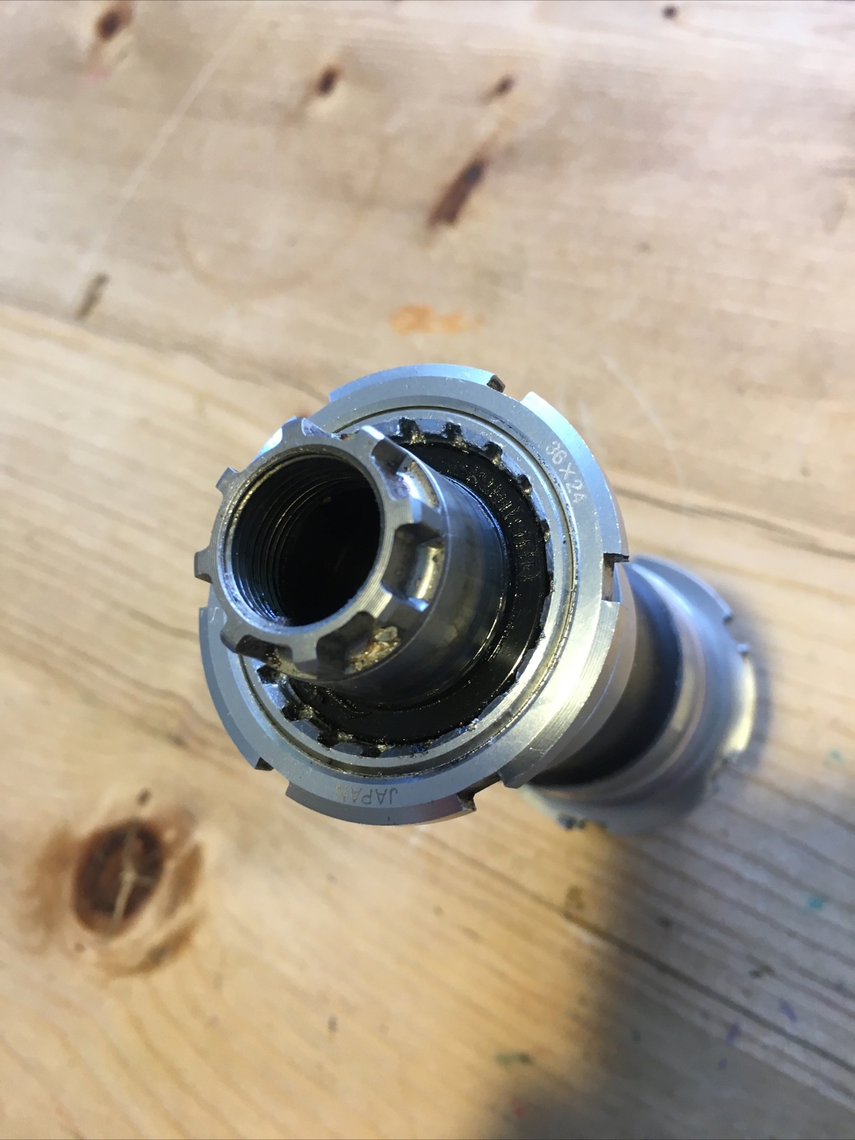 Shimano Dura Ace BB-7700 Octalink 109.5 mm Bottom Bracket 9 speed Italian