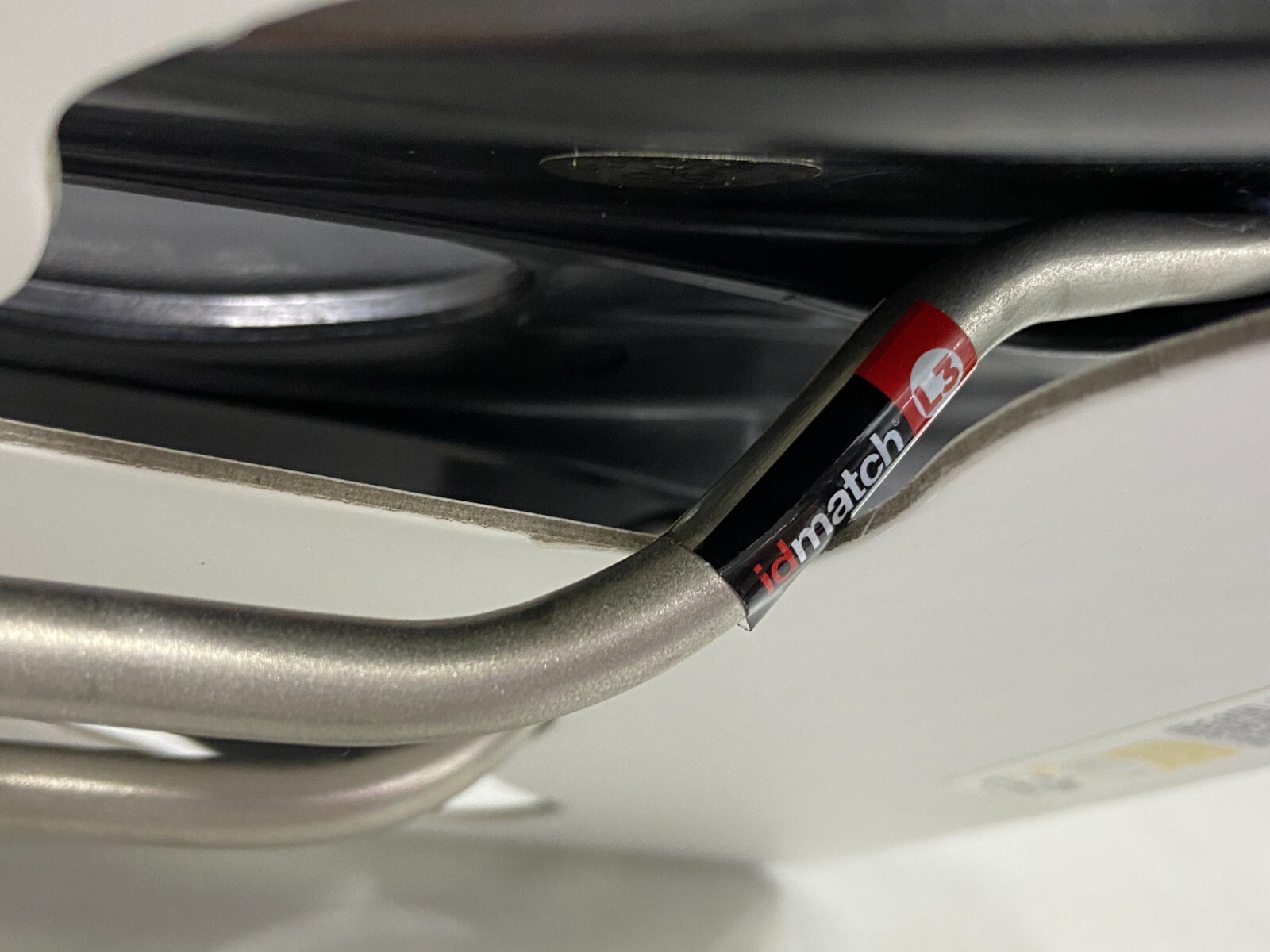 Selle Italia Max Novus Boost Evo Superflow L3 160x245mm TI316 Rail Road Saddle