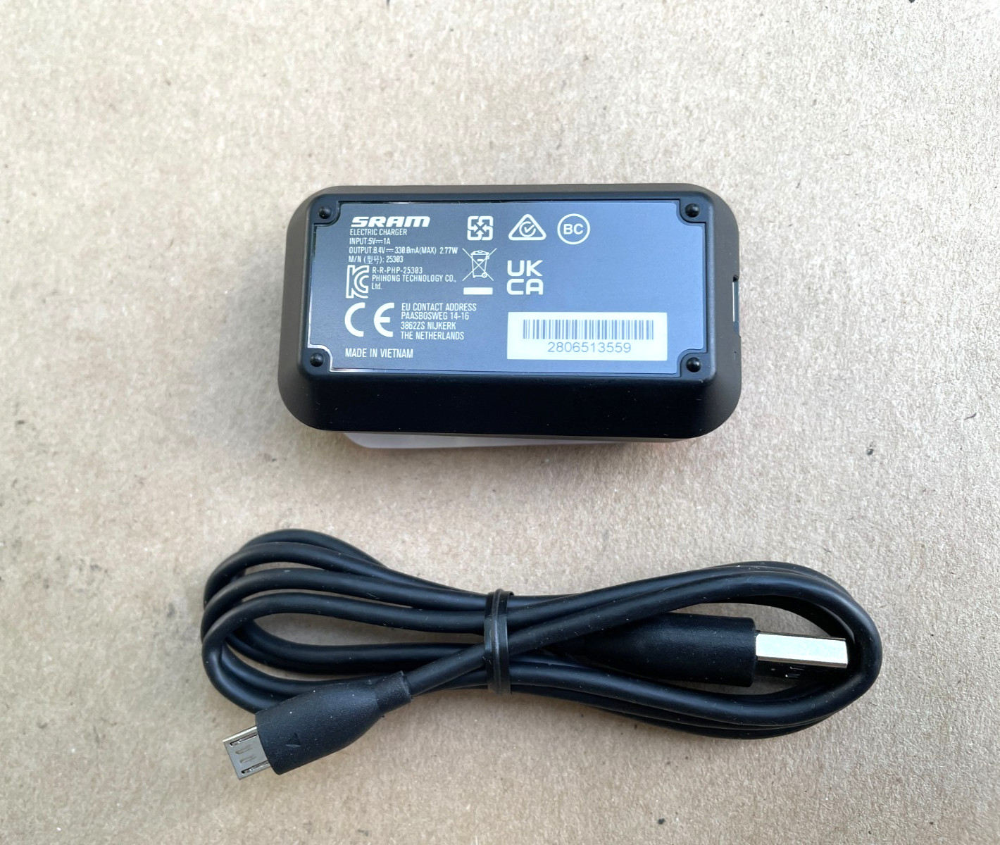 SRAM AXS battery charger, single port with cable