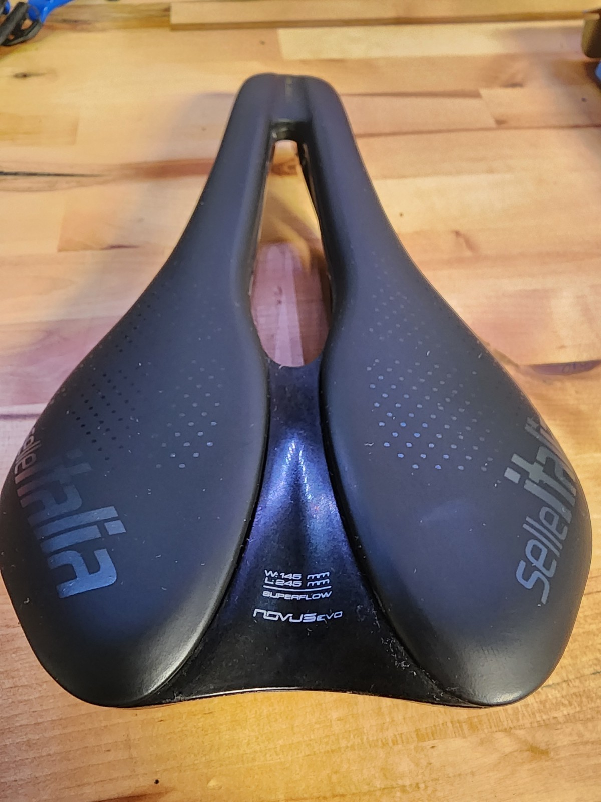 Selle Italia Novus Evo Superflow 145mm Wide 245mm Long Saddle