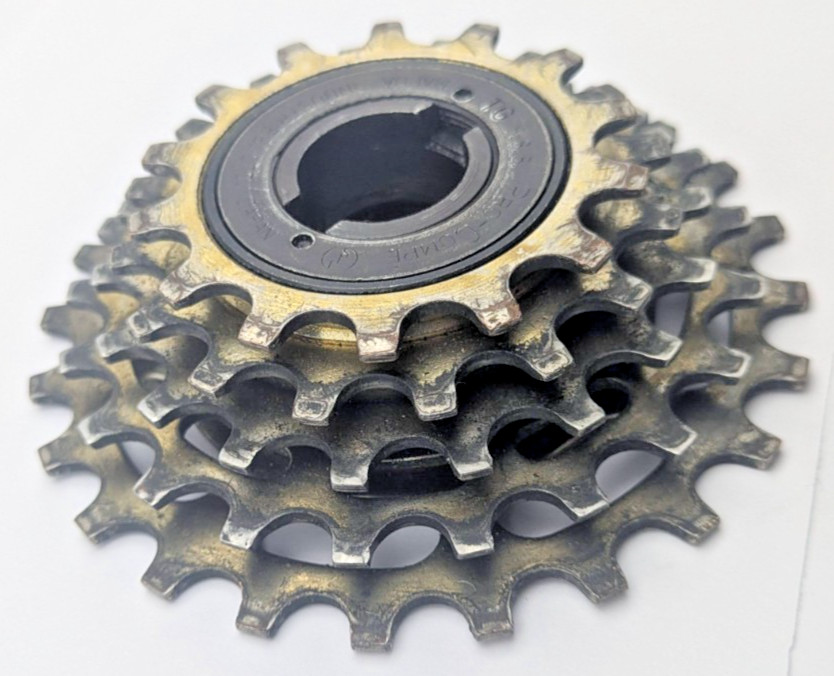 SUNTOUR PRO-COMPE 8.8.8 GOLD JAPAN 5 speed freewheel 14 TOOTH 24 TOOTH RATIO TG