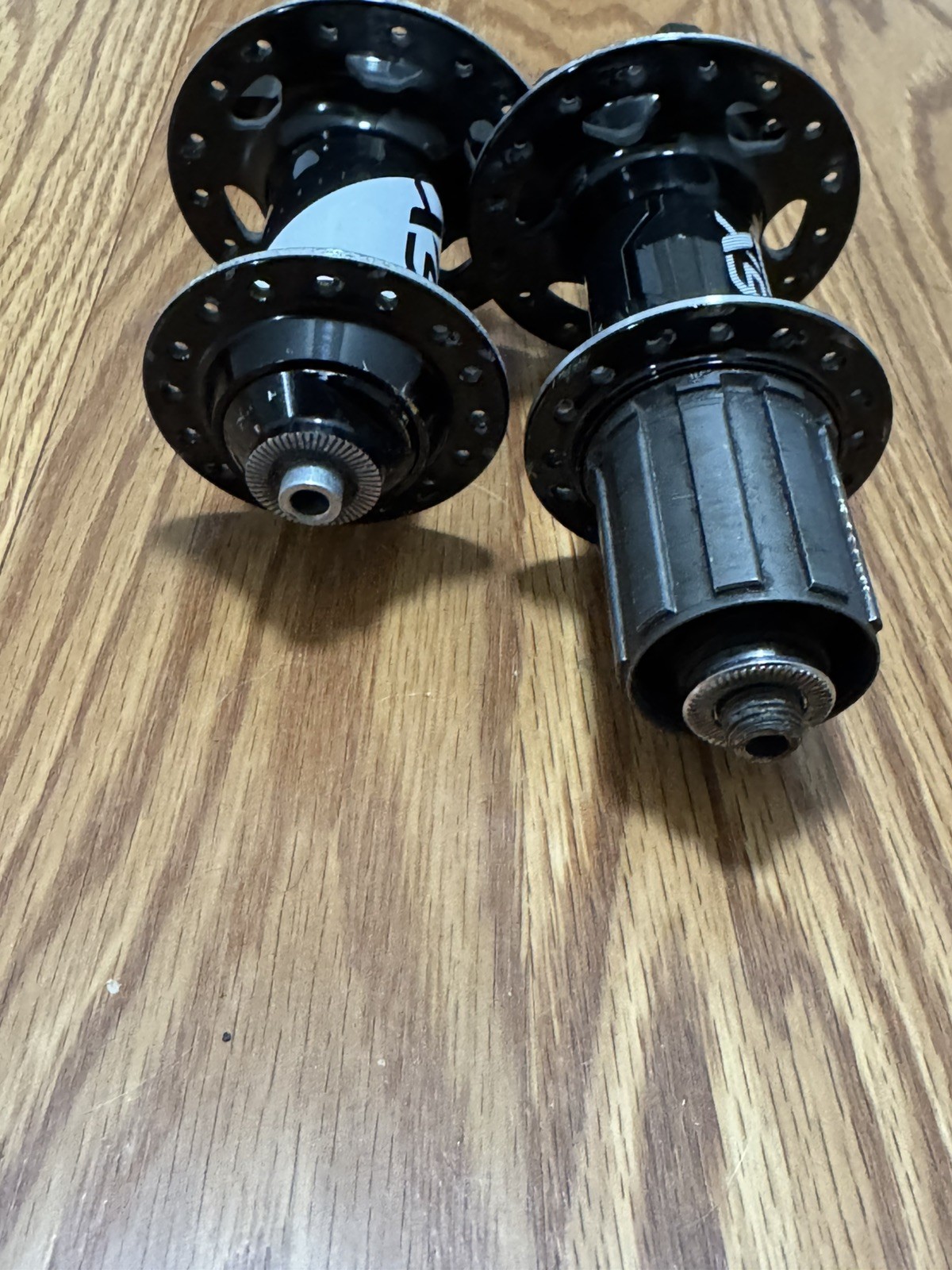 SRAM X9 Mountain bike Front / Rear hub set Qr 100 / 135 mm 32 hole