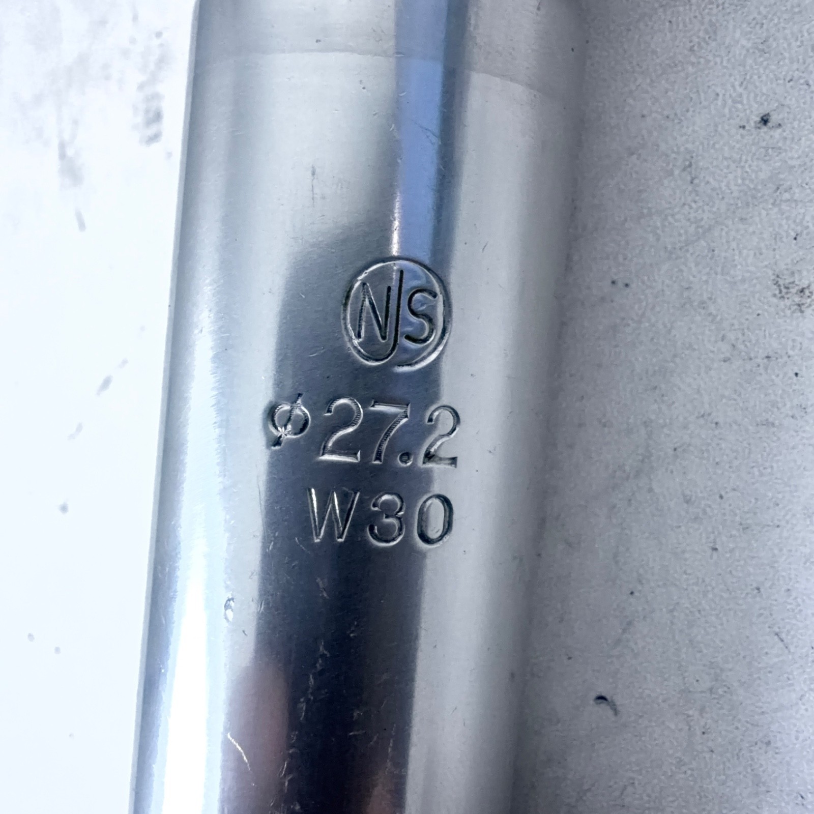 Nitto SP-72 Keirin Seat Post Ø27.2 30mm Rails 210mm Length, 238 Grams