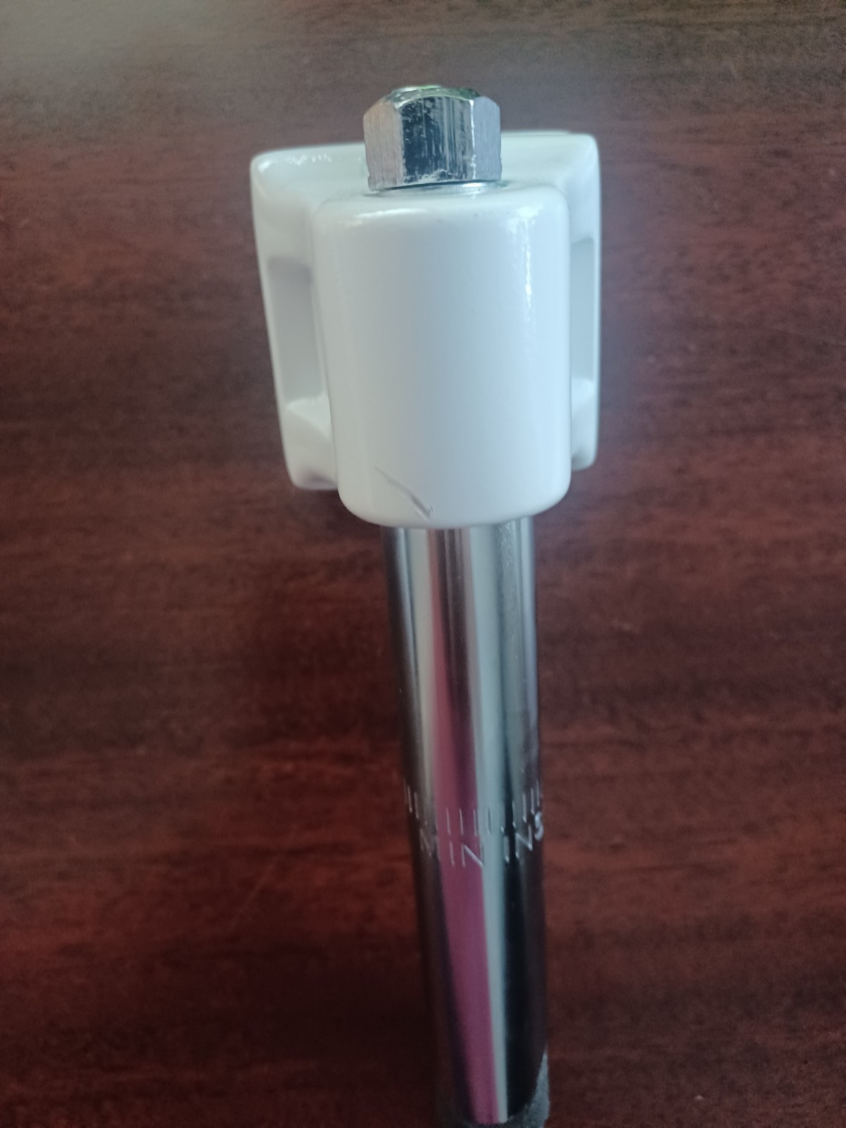GT STYLE BMX HOLLOW BOLT 1″ QUILL STEM WHITE SCRATCHED & DENT