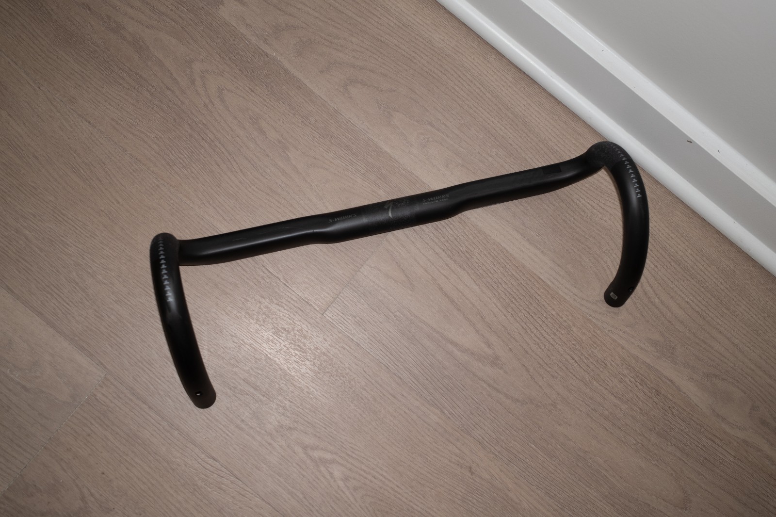 Specialized S-Works Carbon Short & Shallow, 125mm Drop, 75mm Reach, 440mm Width