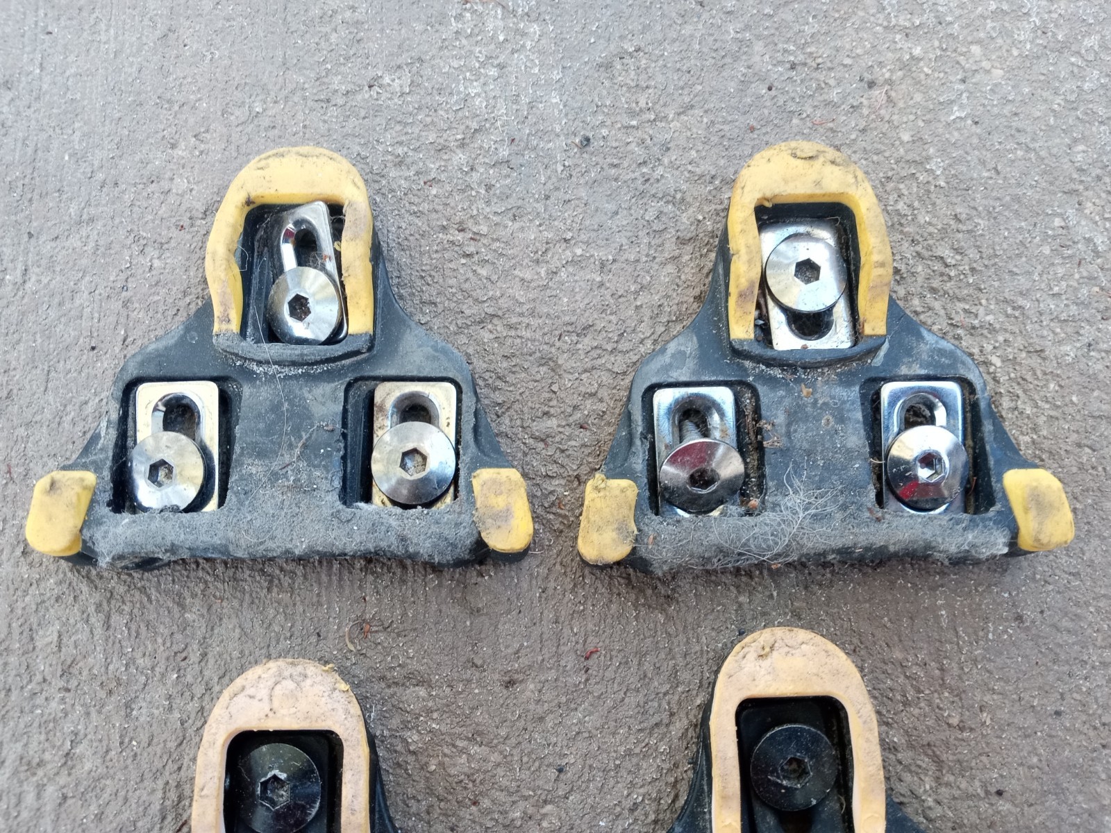 Genuine Shimano SPD-SL SM-SH11 Road Cleat Replacement Cleats 6° yellow 3-pairs