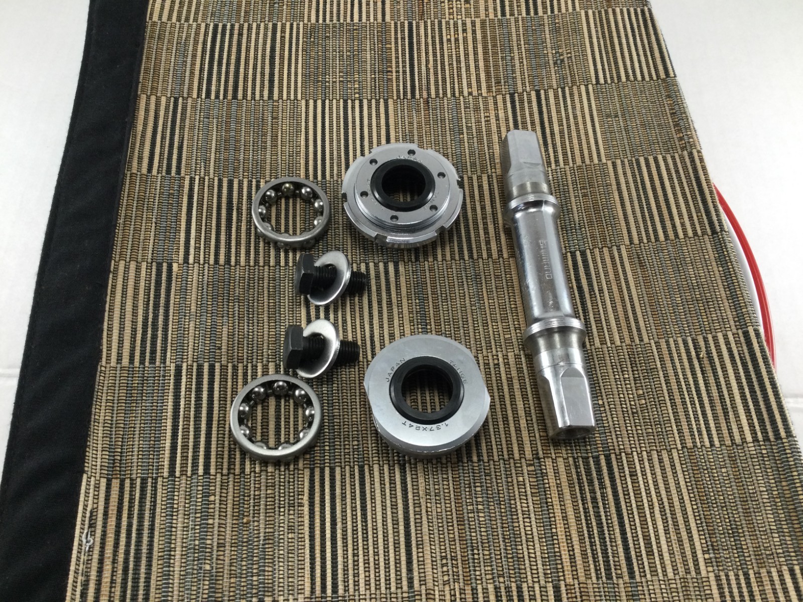SHIMANO 68-W-116 CRMO TANGE BOTTOM BRACKET SET JE …