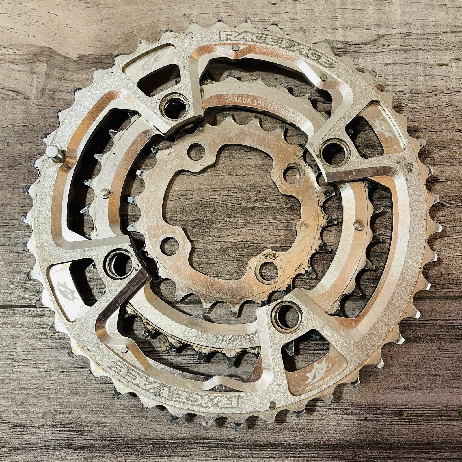 Race Face Canada 94 64 BCD Triple Chainrings 9 Speed 44 32 22 Silver