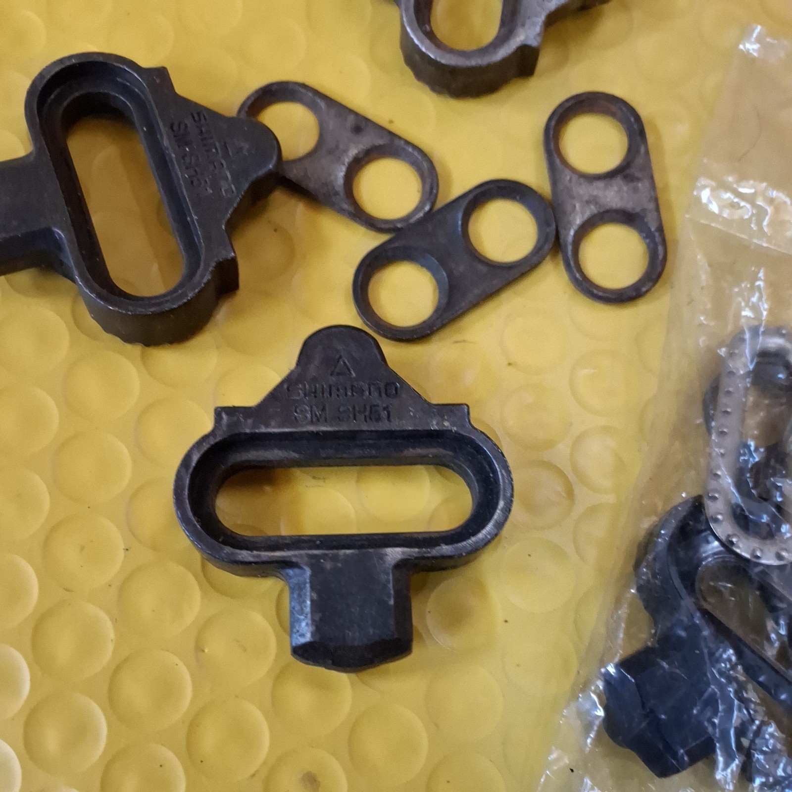Shimano SM-SH51 SPD Pedal Cleat x5. 4 are new