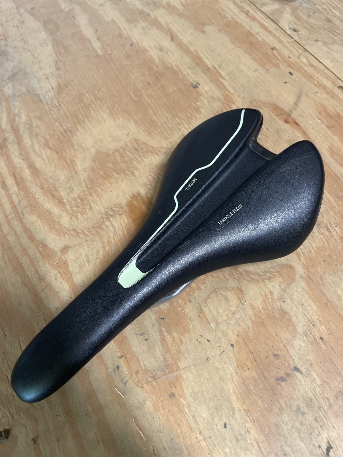 138mm Giant Contact SL Particle Flow SST Alloy Rail Road Saddle 226g