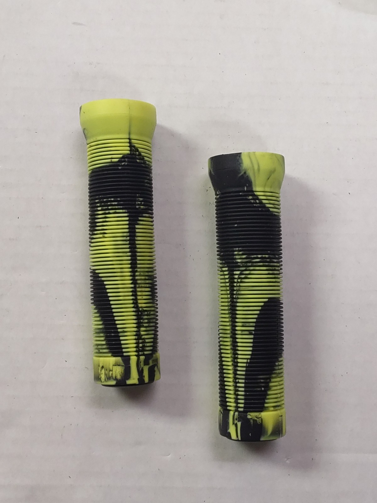 Scooter Handlebar Grip Ribber For Bike Bicycle Neon Green