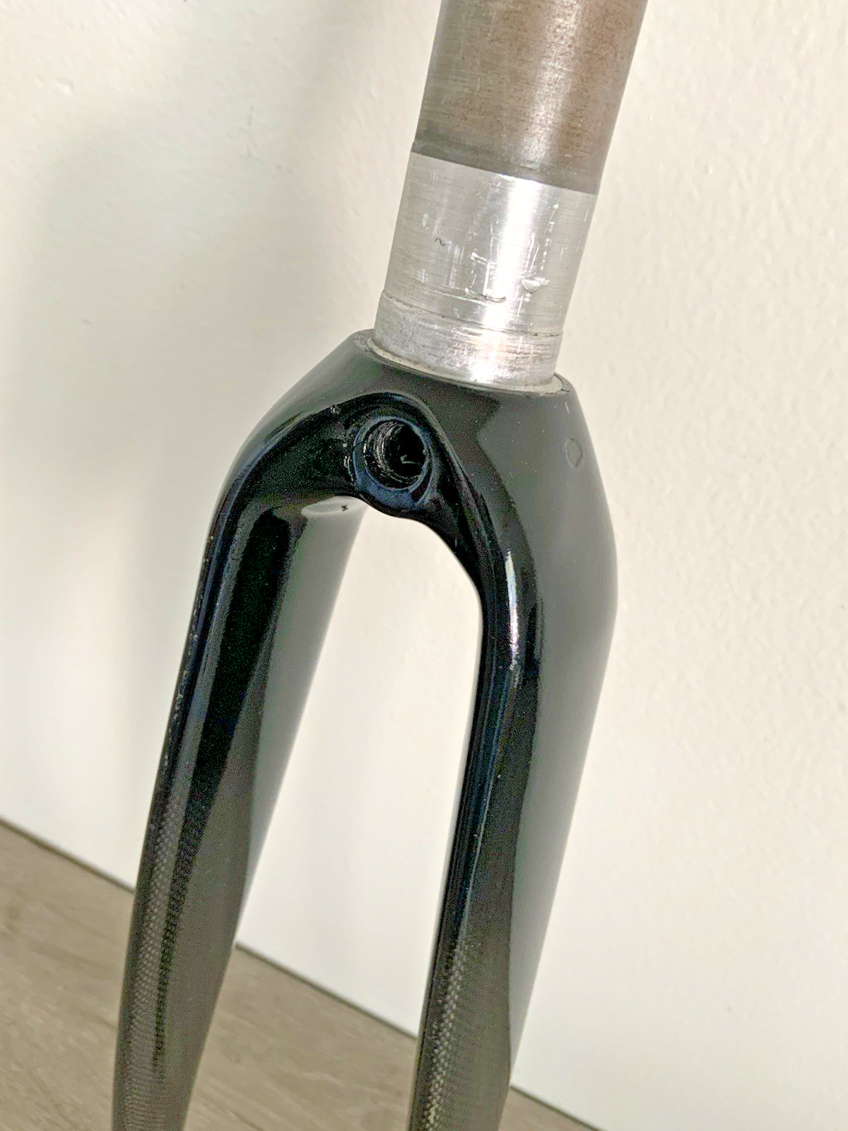 WEYLESS CARBON FORK 700C 1 1/8 INCH THREADLESS 622 GRAMS 218 MM STEERER TUBE