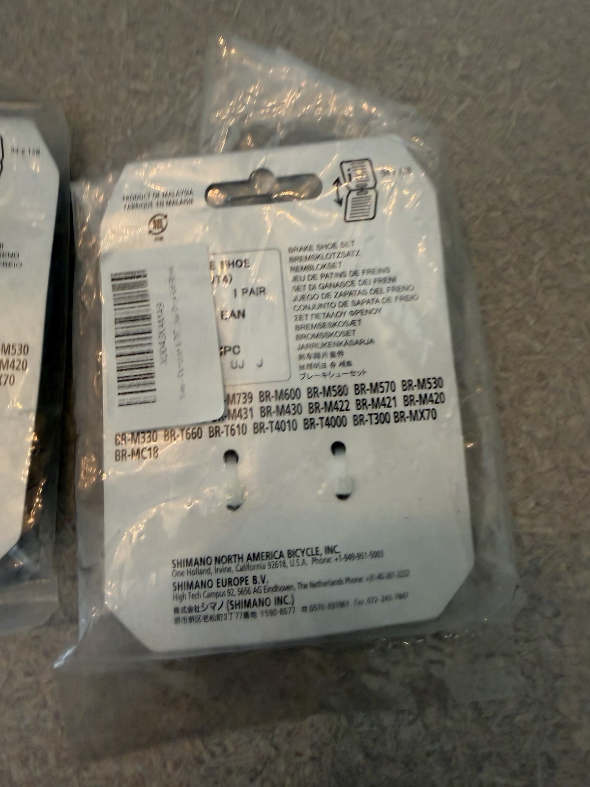 Shimano Unisex Adult Brake Pads, One Size New Bike Wheel Brakes M70T4 TWO SETS
