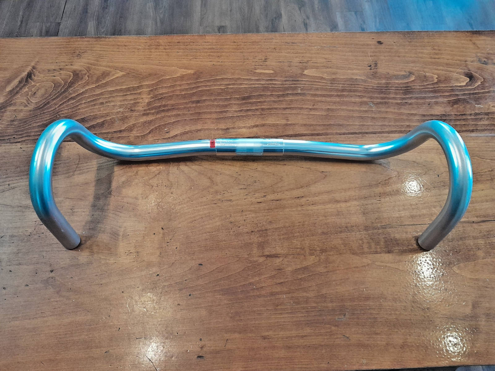 Nitto Noodle 177 Drop Handlebar – Aluminum, Heat-Treated, 26mm, 48cm, Silver