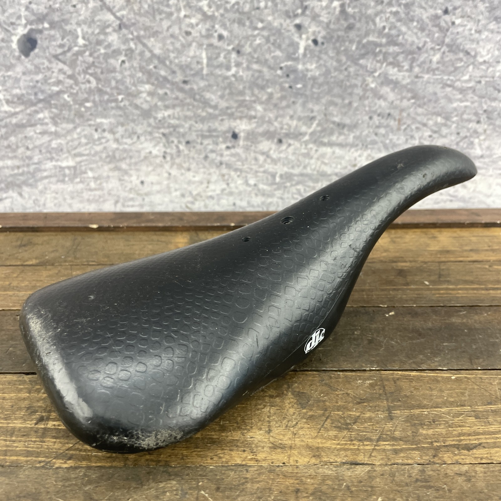 DK BMX Bicycle Saddle Velo 247 Black Seat Vintage Snake Skin Freestyle Bike