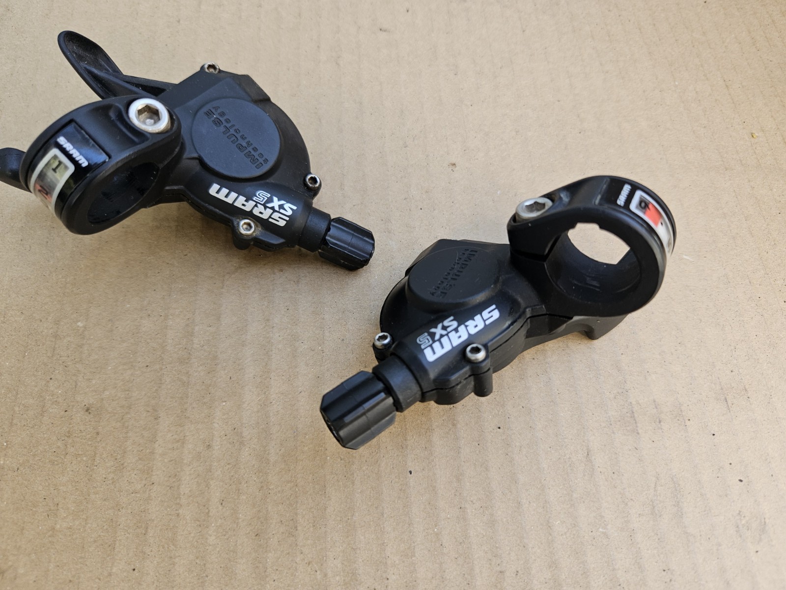 SRAM SX5 Mountain Bike Trigger Shifters 9 Speed Black Left + Right Set 3×9
