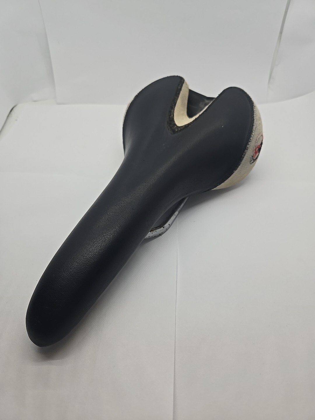 Bicycle Seat Saddle SPECIALIZED Geometric , Black Leather, Beige Fabric. nice