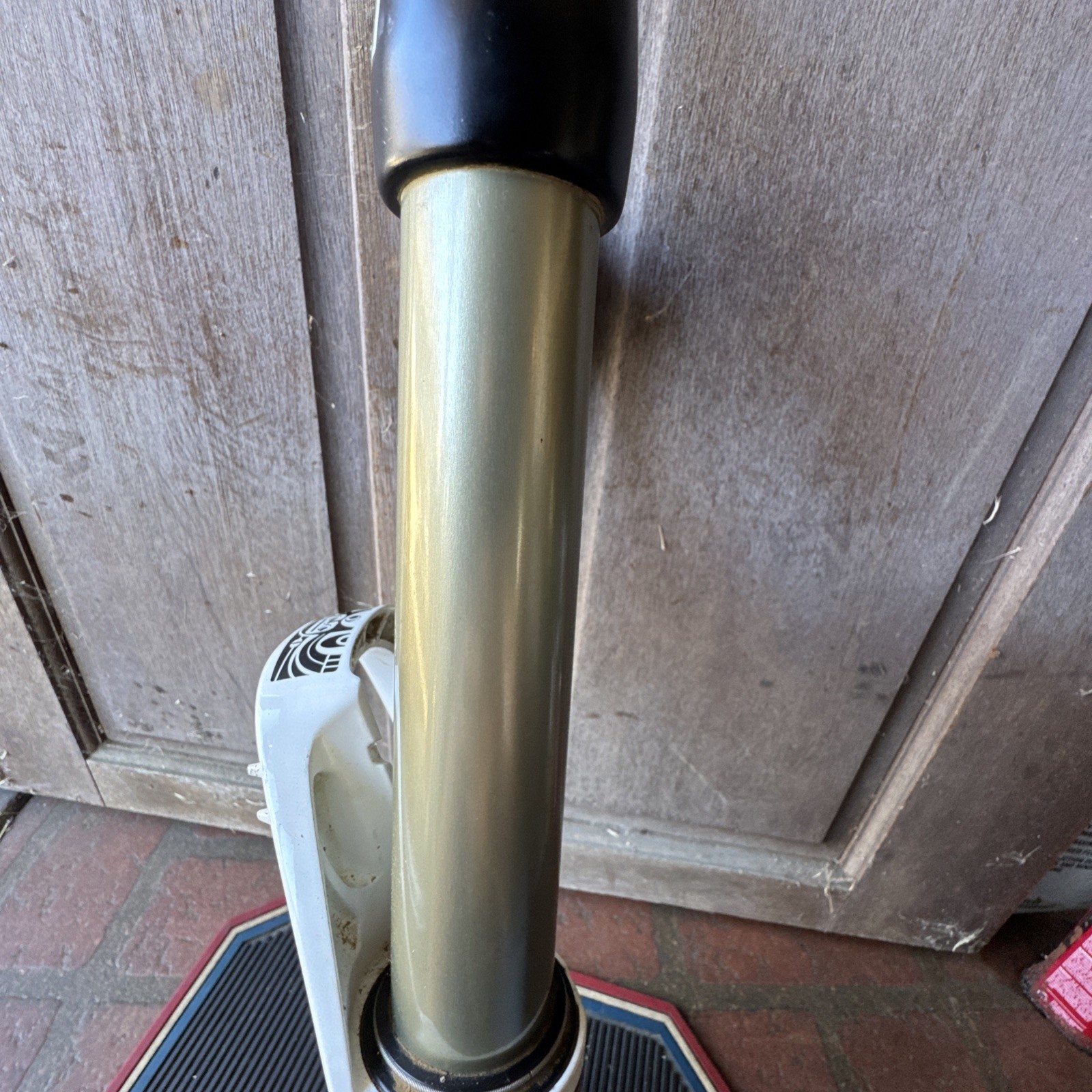 ROCKSHOX TOTEM DOWNHILL MOUNTAIN BIKE FORK 180 MM 1-1/8